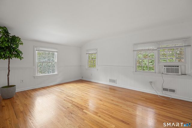 141 Idlewood Drive, Stamford, CT 06905