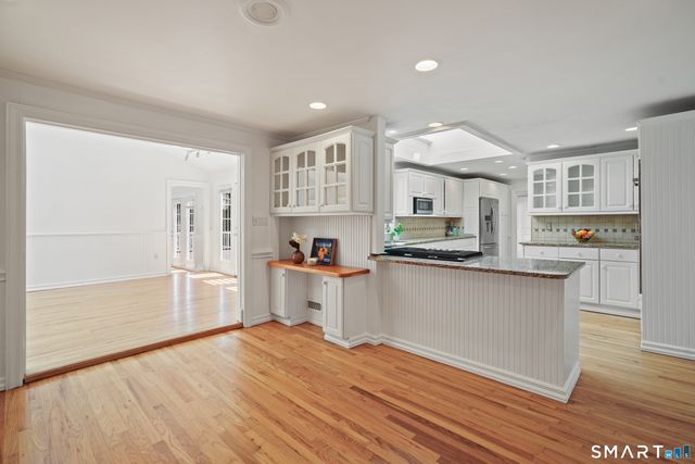 141 Idlewood Drive, Stamford, CT 06905
