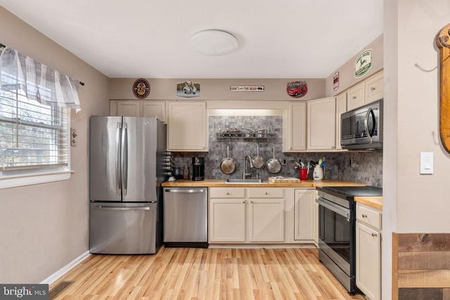 10482 JAMES MADISON HWY, Bealeton, VA 22712