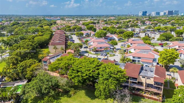 9937 NW 9th St Circle 1219, Miami, FL 33172