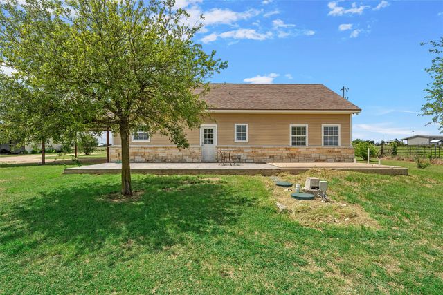 355 Texas 236 Highway, Moody, TX 76557