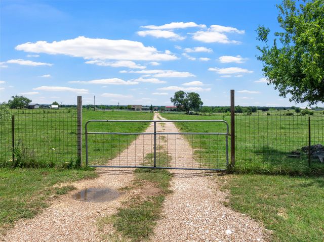355 Texas 236 Highway, Moody, TX 76557