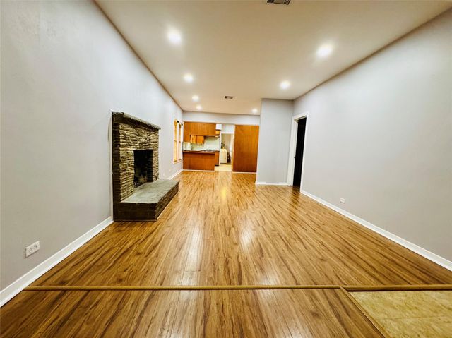 1410 Walton Street, Houston, TX 77009