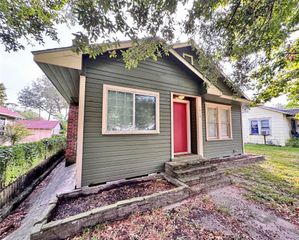 1410 Walton Street, Houston, TX 77009