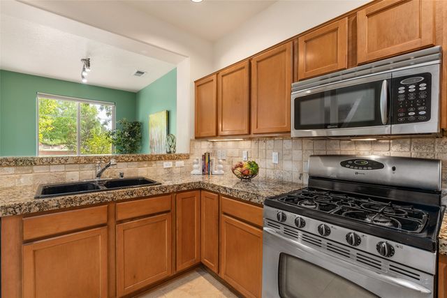 2 Reeds Peak, Santa Fe, NM 87508