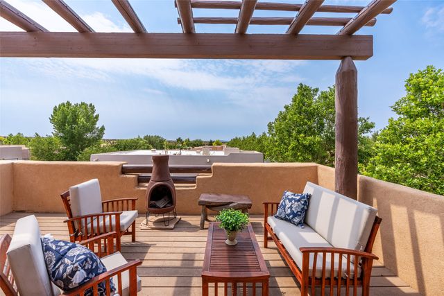 2 Reeds Peak, Santa Fe, NM 87508