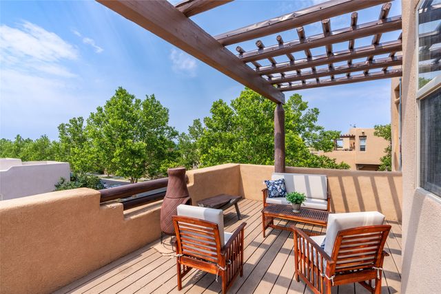 2 Reeds Peak, Santa Fe, NM 87508