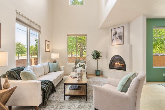 2 Reeds Peak, Santa Fe, NM 87508