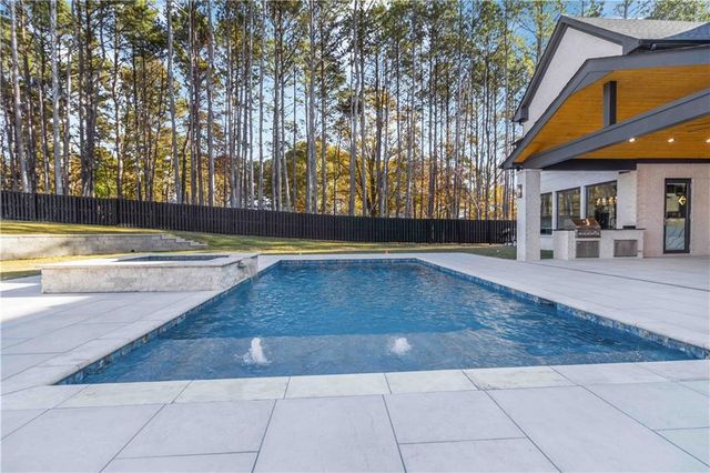 828 Braselton Highway, Lawrenceville, GA 30043