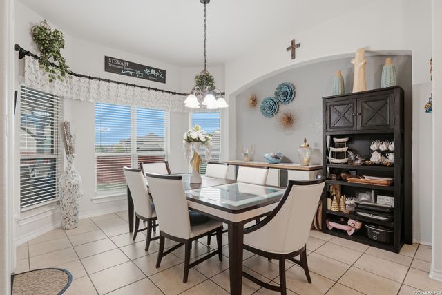 13507 Falls Summit, San Antonio, TX 78245