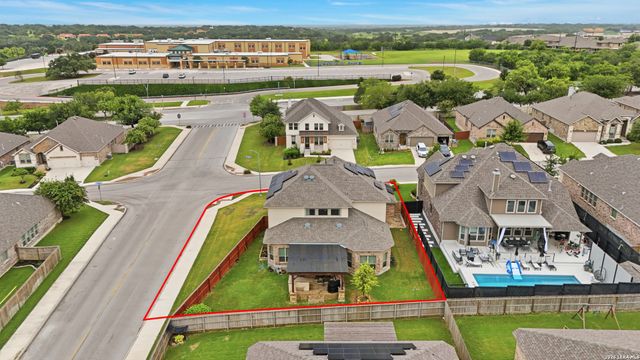 13507 Falls Summit, San Antonio, TX 78245