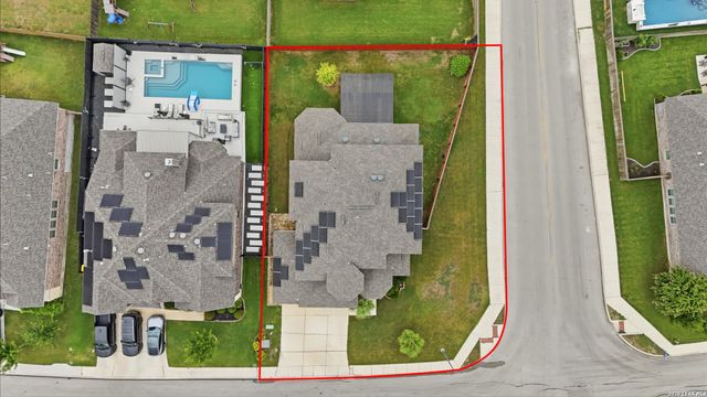 13507 Falls Summit, San Antonio, TX 78245