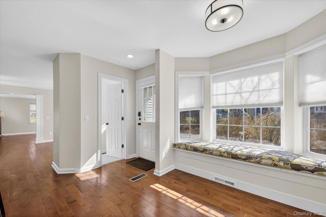 2 Lake Marie Lane, Bedford Hills, NY 10507