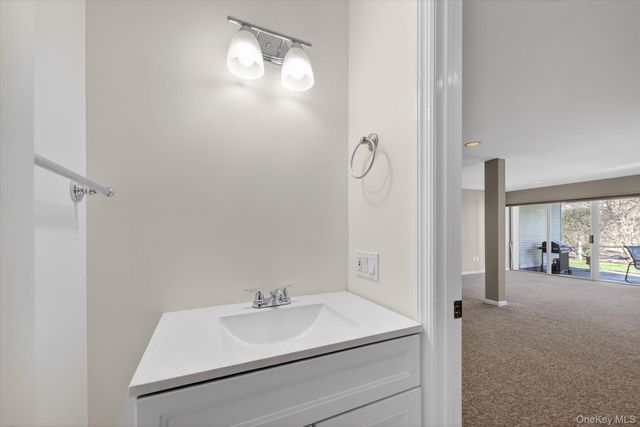 2 Lake Marie Lane, Bedford Hills, NY 10507