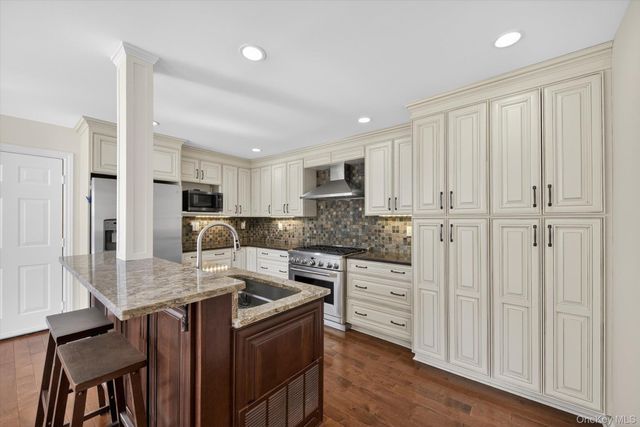 2 Lake Marie Lane, Bedford Hills, NY 10507