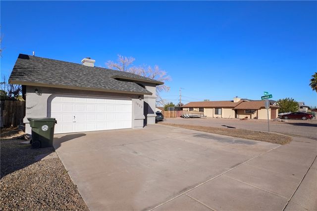 1829 Gates Avenue, Kingman, AZ 86401