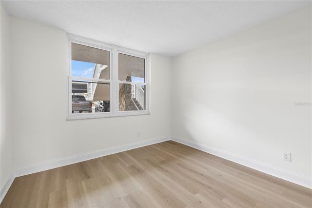 4715 BAY STREET NE 123, St Petersburg, FL 33703