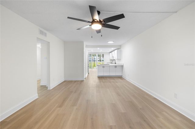 4715 BAY STREET NE 123, St Petersburg, FL 33703