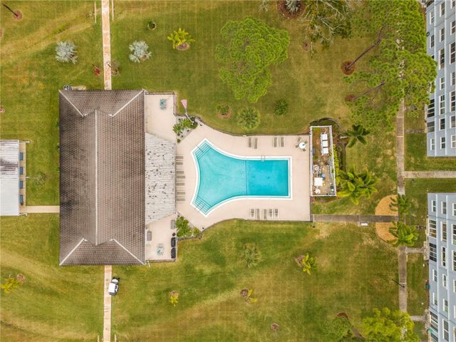 4715 BAY STREET NE 123, St Petersburg, FL 33703