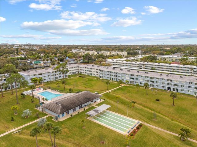 4715 BAY STREET NE 123, St Petersburg, FL 33703