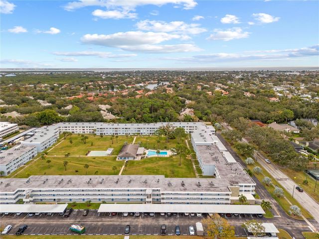 4715 BAY STREET NE 123, St Petersburg, FL 33703