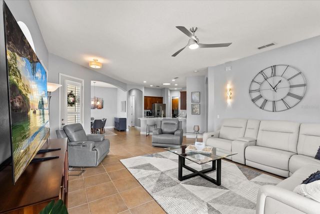 112 LOWER LAKE COURT, Debary, FL 32713