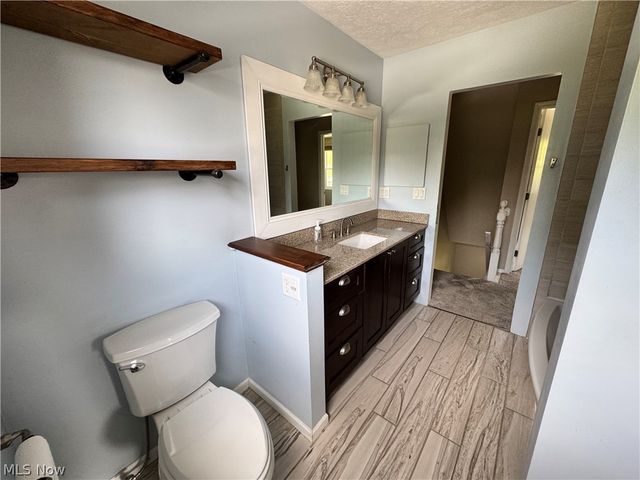 3176 Wexford Boulevard, Stow, OH 44224