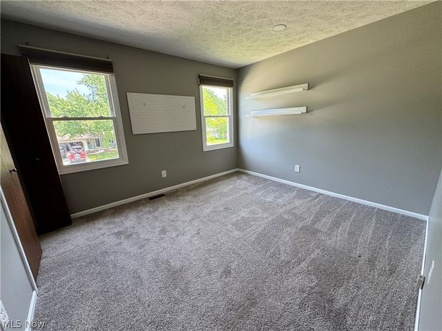 3176 Wexford Boulevard, Stow, OH 44224