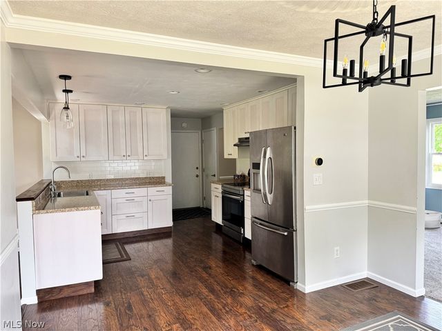 3176 Wexford Boulevard, Stow, OH 44224