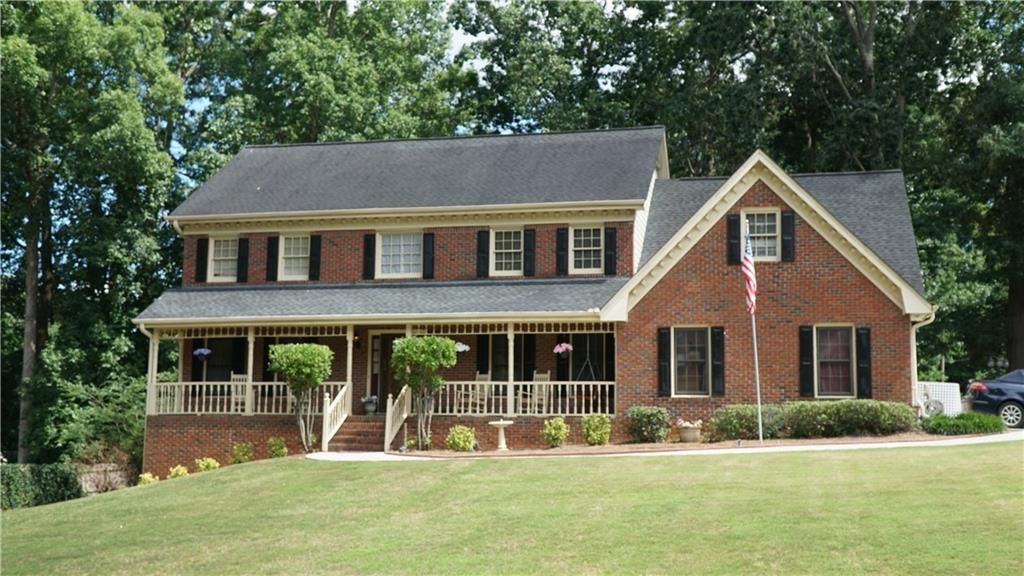 5798 Lost Grove NW Drive, Lilburn, GA 30047