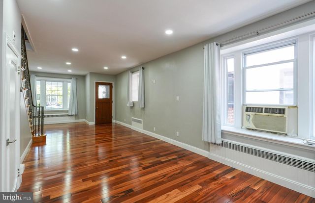 2513 S 19TH ST, Philadelphia, PA 19145
