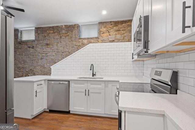 360 Ponce De Leon Avenue NE 15, Atlanta, GA 30308