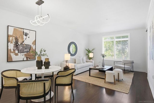 9253 Regents Rd A206, La Jolla, CA 92037