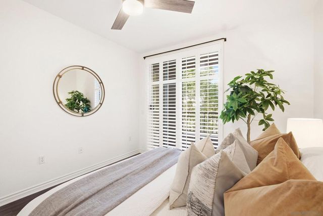 9253 Regents Rd A206, La Jolla, CA 92037