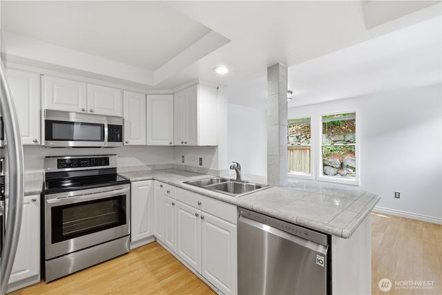 4181 244th Place SE, Sammamish, WA 98029