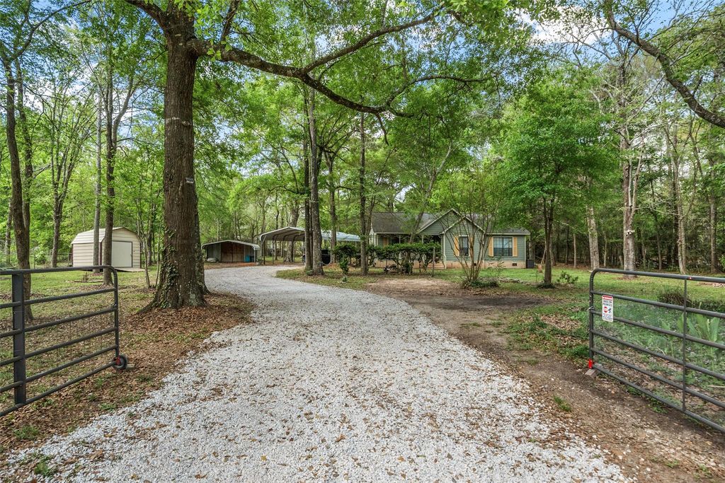27311 Decker Woods Drive, Magnolia, TX 77354