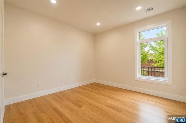 393 Myrtle Avenue, Irvington, NJ 07111