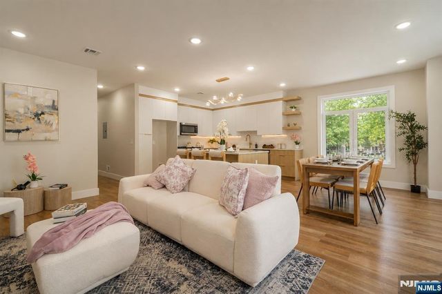 393 Myrtle Avenue, Irvington, NJ 07111