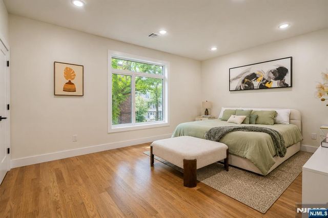 393 Myrtle Avenue, Irvington, NJ 07111