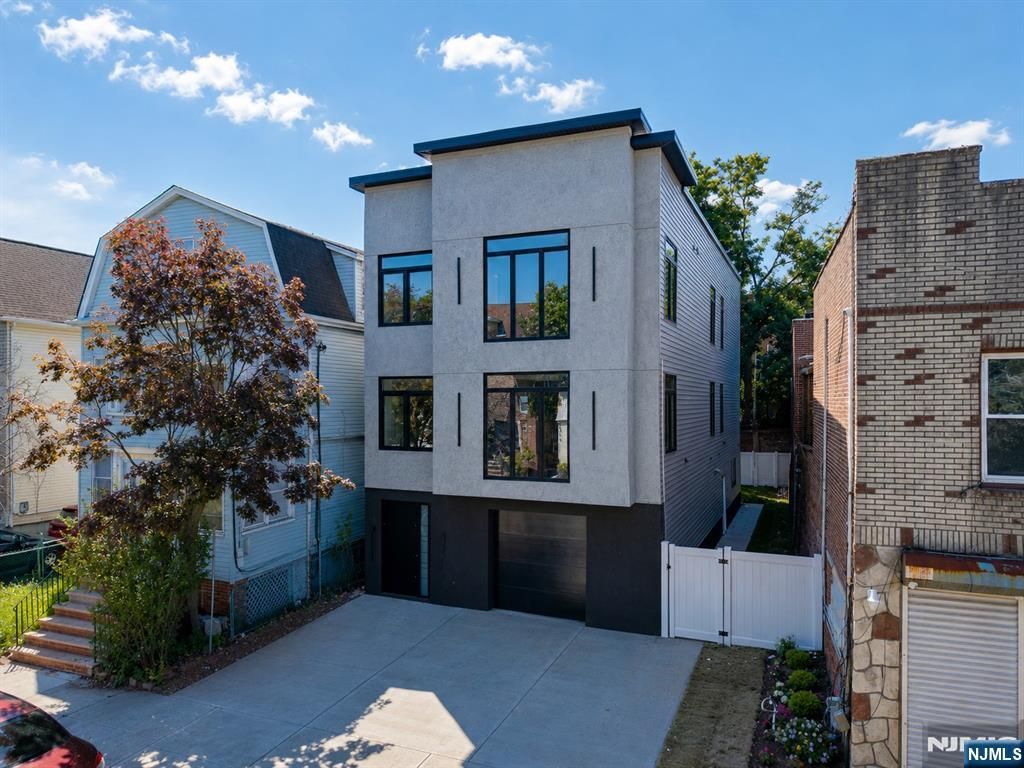 393 Myrtle Avenue, Irvington, NJ 07111