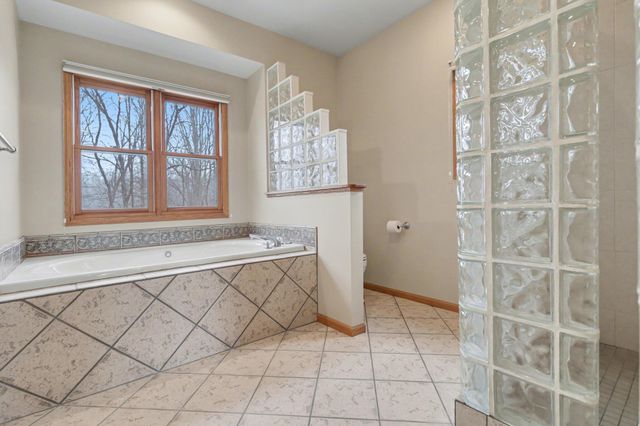 16711 Stoney Creek Court, Ross Twp, MI 49012