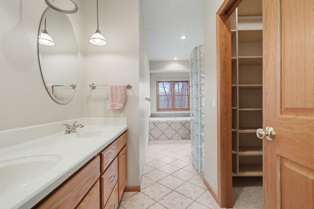 16711 Stoney Creek Court, Ross Twp, MI 49012