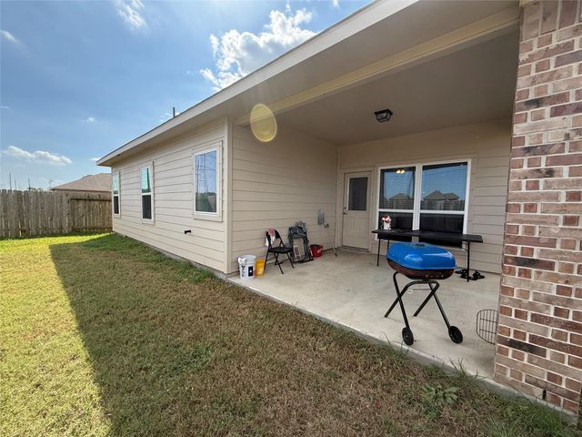 7914 Brooks Crossing Drive, Baytown, TX 77521