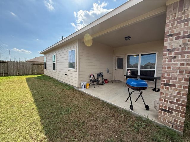 7914 Brooks Crossing Drive, Baytown, TX 77521