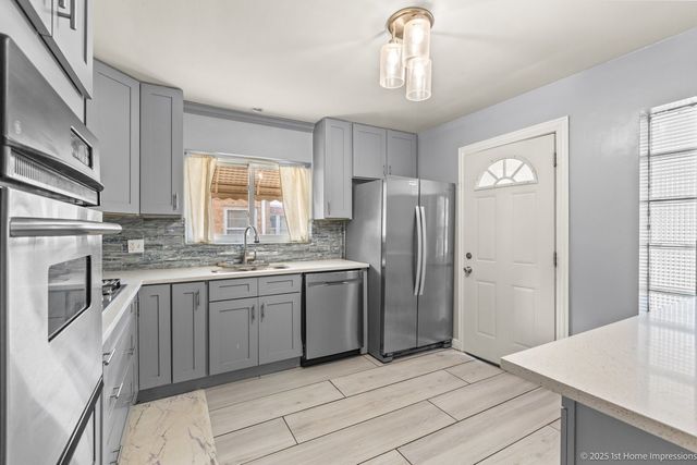 2312 S 1st Avenue, North Riverside, IL 60546