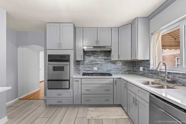 2312 S 1st Avenue, North Riverside, IL 60546