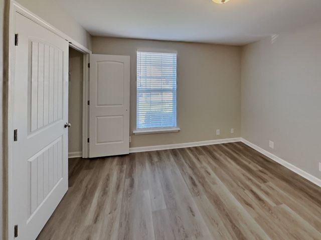 308 Canal Ct, Hermitage, TN 37076