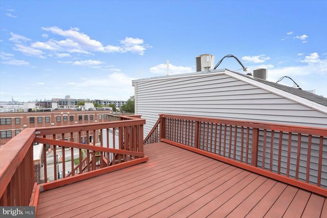 2025 EASTERN AVE, Baltimore, MD 21231