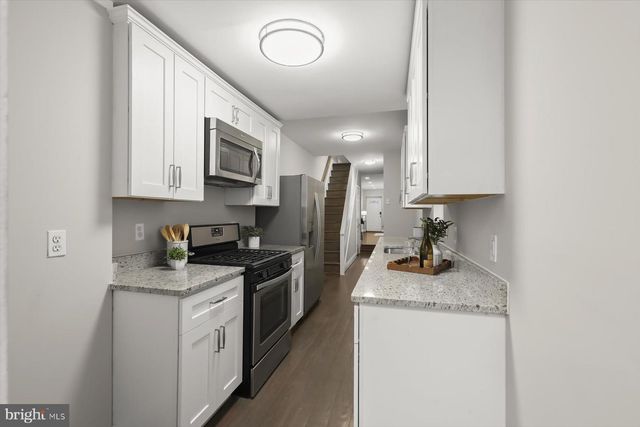 2025 EASTERN AVE, Baltimore, MD 21231
