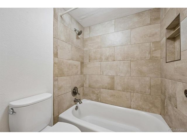 3121 S Tamarac Dr 208H, Denver, CO 80231